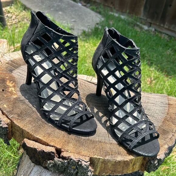 a.n.a Caroline Black Caged Heel with a bit of sparkly Sz-7.5. Ps - Picture 9 of 12